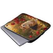 Corgi in den Rosen V Laptopschutzhülle (Vorne Knopf)