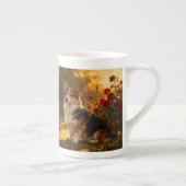 Corgi in the Roses I Porzellantasse (Rechts)