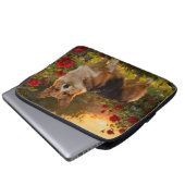 Corgi in the Roses IV Laptopschutzhülle (Vorne Knopf)