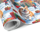 Corgi läuft im Schnee mit Weihnachtshut Geschenkpapier (Rolleneckpunkt)