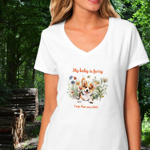 Corgi-Mama-Welpe in Wildblumen T-Shirt