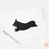 Corgi-Silhouette - Laufen Ovaler Aufkleber (Umschlag)
