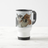 Corgis am Spiel Reisebecher (VorderseiteRechts)
