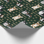 Corgis feiert Weihnachten- grüne Musterverpackung Geschenkpapier (Ecke)