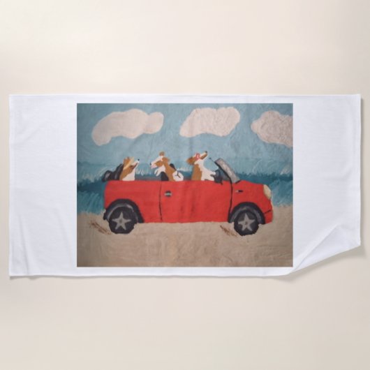 Corgis in rotem Auto am Strand Strandtuch (Vorderseite)