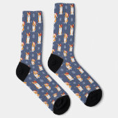 Corgis in Weihnachtsmannmützen und Schneeflocken-M Socken (Rechts)