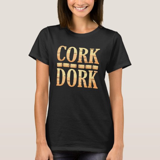 Cork Depp Wine Drinker Grafik T-Shirt (Vorderseite)
