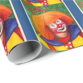 Corky der Clown, der Psper einwickelt Geschenkpapier (Rolleneckpunkt)
