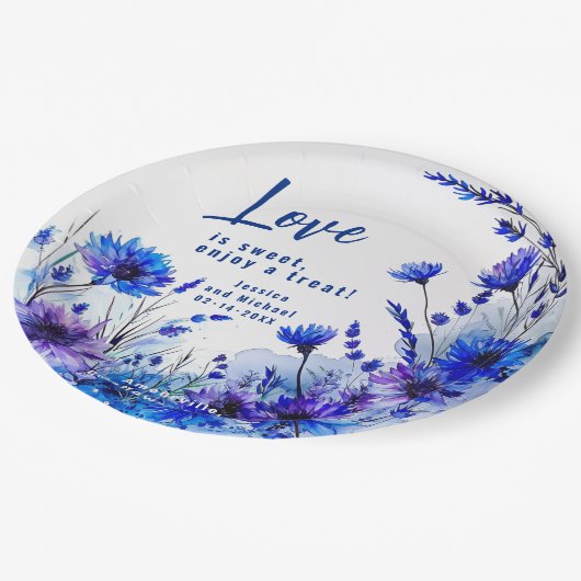 💍 Cornblumen und Lavender Elegance Pappteller (Schrägansicht)