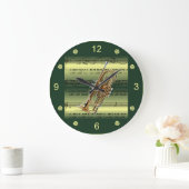 Cornet~Rolled Sheet Music~Gold/Green Background~ Große Wanduhr (Zuhause)