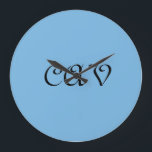 Cornflower Blue Große Wanduhr<br><div class="desc">Dieser wunderschöne,  blaue Lautsprecher wird Ihren Lautsprecher aufgeladen und blau behalten. Es kann auch personalisiert sein,  es zu Ihrem eigenen Lautsprecher zu machen.</div>