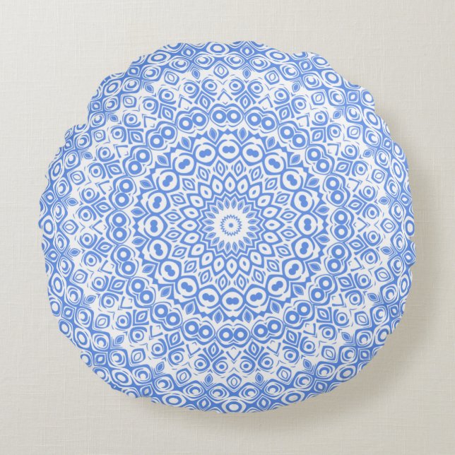 Cornflower Blue Mandala Muster Rundes Kissen (Vorderseite)