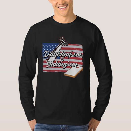 Cornhole Player Drinking Sinking USA Bean Sack Cor T-Shirt (Vorderseite)