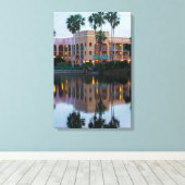 Coronada Springs Reflection Leinwanddruck (Insitu (Holzboden))
