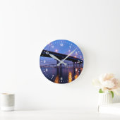 Coronado Bridge at Dusk Runde Wanduhr (Zuhause)