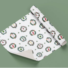 Coronas de navidad con adornos para envolver. geschenkpapier