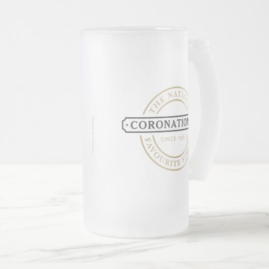 Coronation Street - Mattierte Tasse von Logos (VorderseiteRechts)