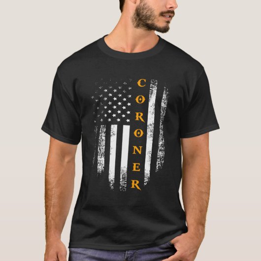 Coroner mit amerikanischer Flagge für Polizei T-Shirt (Vorderseite)