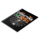 Correctional Nurse Halloween Pumpkin Classic T-Shi Notizblock (Linke Seite)