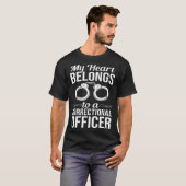 Correctional Officer Wife Facility Flag Training T-Shirt (Vorne ganz)