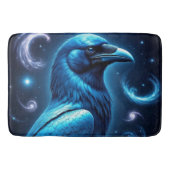 Cosmic Blue Raven Badematte (Vorderseite)