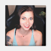 Cosmic Crazy Gamer Girlfriend Magnet (Vorne)