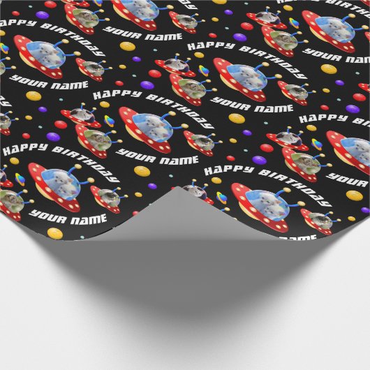 Cosmic Kitten Twins in Flying Saucer UFO Sci-fi Wr Geschenkpapier (Ecke)