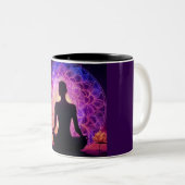 Cosmic Mandala Zweifarbige Tasse (VorderseiteRechts)