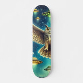 Cosmic Owl Nightscape - Ufos im Himmel Skateboard (Vorne)