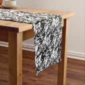 "Cosmic Swirl: Das Schwarz-Weiß-Marmor-Elegante Kurzer Tischläufer (Beispiel)