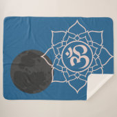 "Cosmic Unity: Lunar Phase and Creation Symbol" Sherpadecke (Vorderseite (Horizontal))
