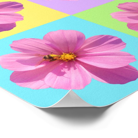 Cosmos-Blume mit Honigbiene Poster (Ecke)
