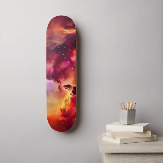 Cosmos Space Sky Roter Nebel Skateboard (Wandkunst)