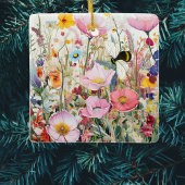 Cosmos-Wiese und Wildblumen mit Bee Boho Keramikornament