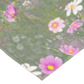 Cosmos Wilderness Wild-Blume Tischdecke (Schrägansicht)
