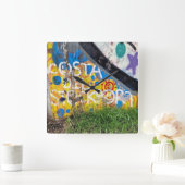 Costa Del Stockport Quadratische Wanduhr (Zuhause)