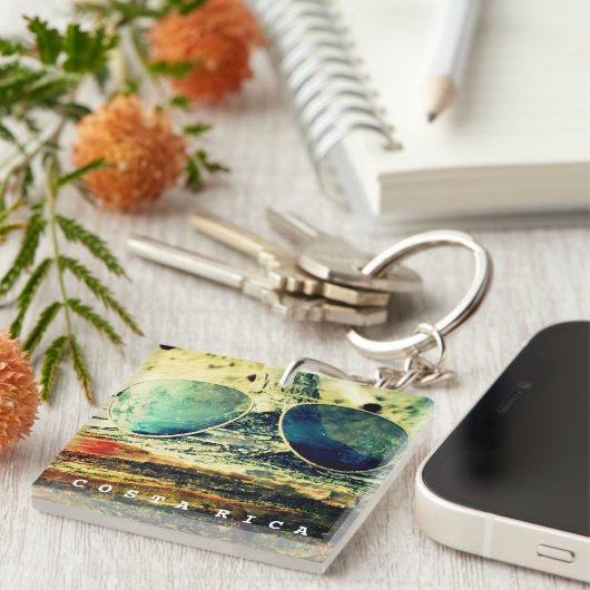 Costa Rica Sonnenbrille Pura Vida Schlüsselanhänger (Vorderseite rechts)
