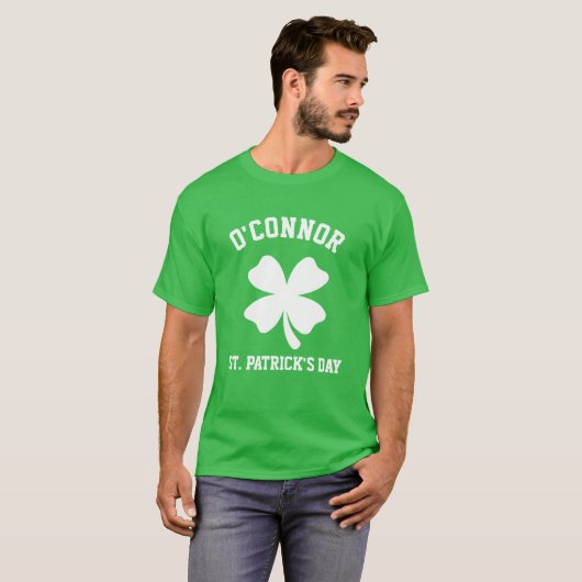 Costum Name Glück Kleeblatt St. Patrick's Day T-Shirt (Vorne ganz)