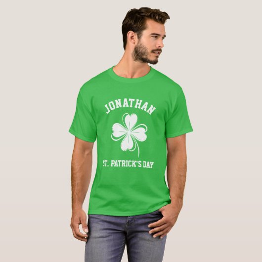 Costum Name Glück Kleeblatt St. Patrick's Day T-Shirt (Vorne ganz)