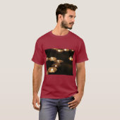 Cosy Candle Glow Aesthetic Graphic T-Shirt (Vorne ganz)