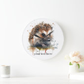Cosy Critter: Igel in Wasserfarbe, Brauch Große Wanduhr (Zuhause)