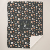 Cosy Herbst Hygge Illustriertes Muster Monogram Sherpadecke (Vorderseite)