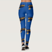 "Cosy Hideaway: The Ginger Cat in the Showbox" Leggings (Rückseite)