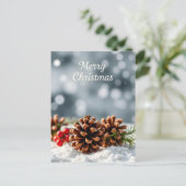 Cosy Pinecone und Snow Frohe Weihnachtskarte Postkarte (Stehend Vorderseite)