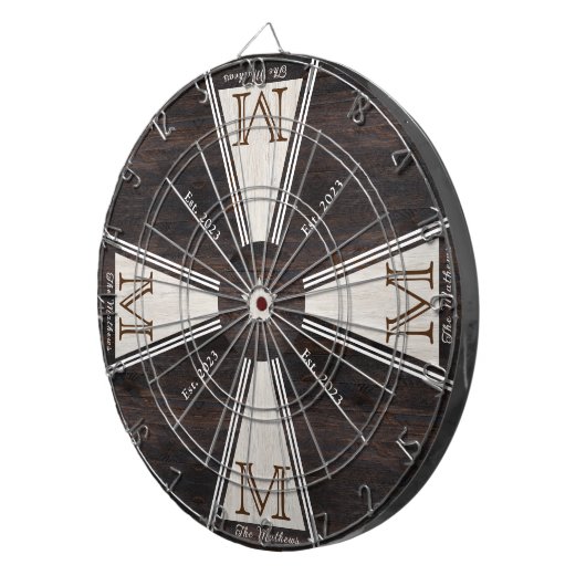 Cosy Warm rustic Holz Grain Familie Monogram Dart Dartscheibe (Vorderseite rechts)