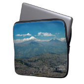 Cotopaxi & Quito, Ecuador Laptopschutzhülle (Vorderseite Links)