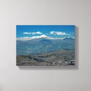 Cotopaxi & Quito Leinwanddruck