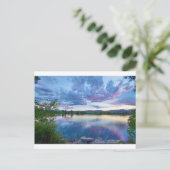 Cottage Lake View Postkarte (Stehend Vorderseite)