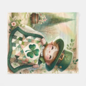 Cottage Leprechaun Patchwork-Quilt-Szene Fleecedecke (Vorderseite (Horizontal))