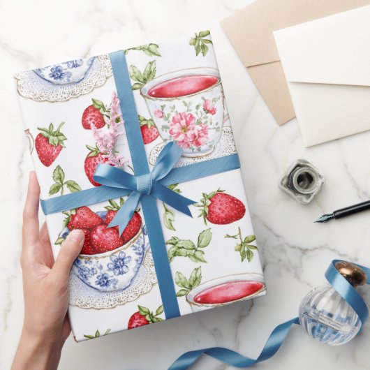 Cottagecore Erdbeer-Muster  Geschenkpapier (Schenken)